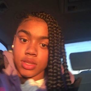 Meet your Posher, Kaylin